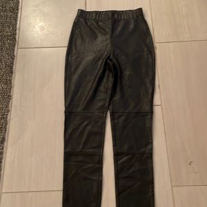 Faux leather leggings splendid x-small never worn